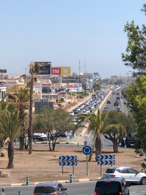 Orihuela carga contra el 