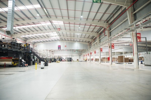 Ondupack invierte 50 millones para estrenar su nueva fábrica de cartón construida por la yeclana Lymsa