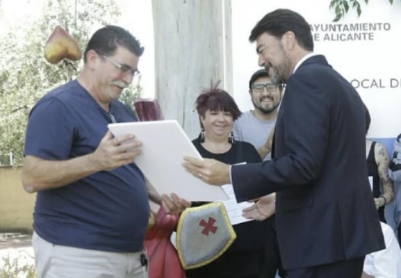Alicante dedicará un espacio público en Colonia Requena al referente vecinal Antonio Colomina
