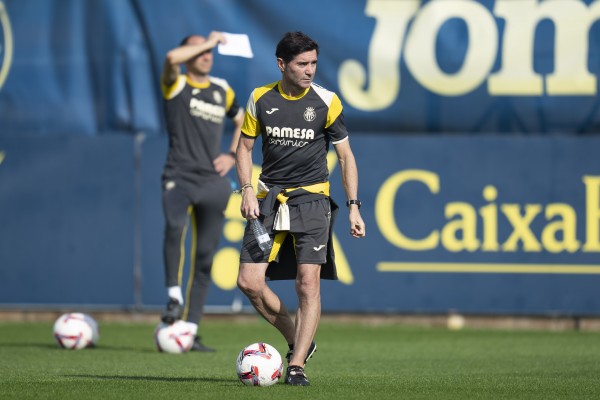 Marcelino no conoce la derrota como local ante el Alavés en sus cuatro enfrentamientos
