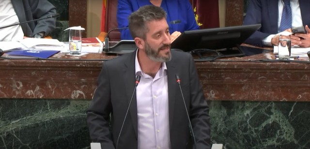 El diputado de Podemos Víctor Egío sugiere crear el 