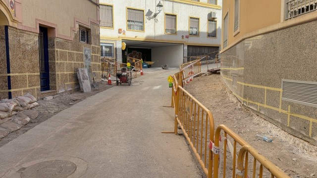 Sigue la renovación de calles en Elche, ahora en la calle Bufart con la ampliación de aceras y más
