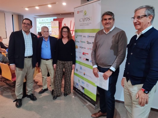 Asaja Alicante y la Cátedra de Agricultura de la UMH unen fuerzas para que el Consell actúe frente al trips