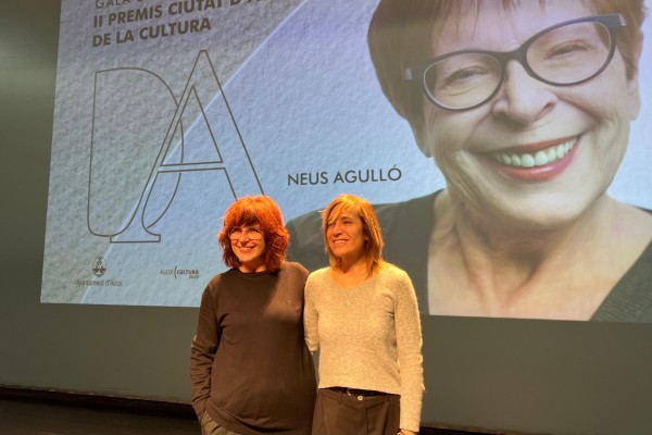Alcoi ret homenatge a l'actriu Neus Agulló als Premis de Cultura per la seua trajectòria al cinema i teatre