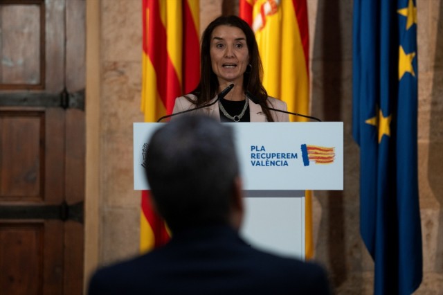 Merino insta al Gobierno a 