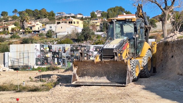 Calp inicia las obras de ampliación del cementerio