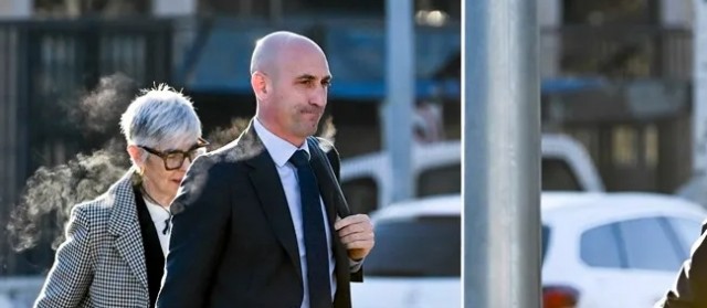 El juicio a Rubiales por el beso y las presuntas coacciones a Jenni Hermoso queda visto para sentencia