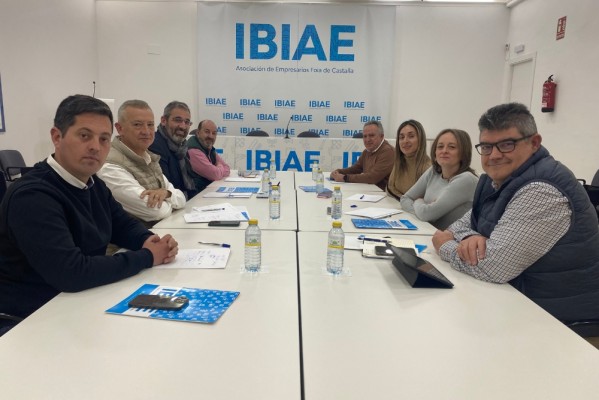 Los empresarios de Ibiae y Fedac urgen mano de obra cualificada para la industria y estudios profesionales acordes a la demanda