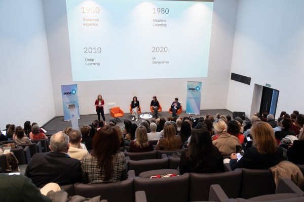 Un congreso de Mujeres y Tecnología de Aepa por 