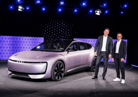 Doble debut en Shanghái: Audi y el Audi E concept
