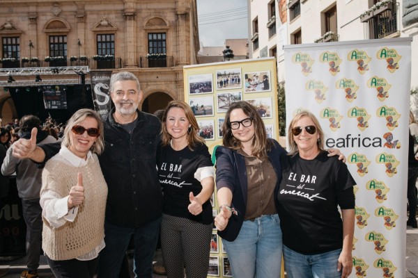 El Bar del Mercat de Castelló celebra una multitudinaria jornada benéfica de conciertos