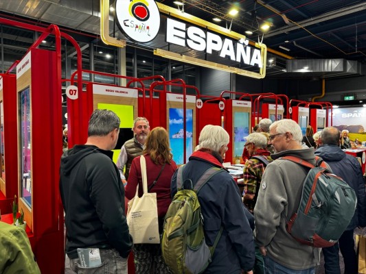 Turisme promociona el cicloturismo y la oferta en la naturaleza en la feria 'Fiets en Wandelbeurs' de Utrecht