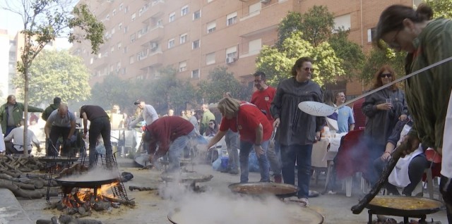 Un festival de paellas recoge más de mil kilos de alimentos para afectados por la dana con la 