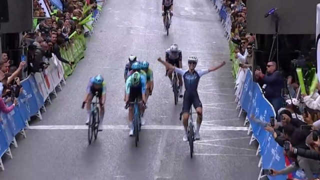 El joven suizo Fabio Christen gana al esprint la edición número 45 de la Vuelta a Murcia