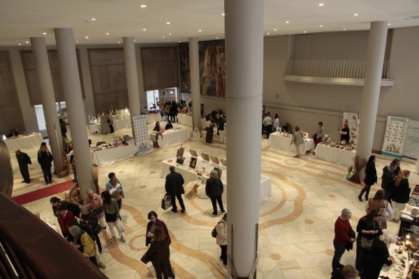 El Ateneo Mercantil se vuelca con los artesanos afectados por la Dana: “No podemos olvidar esto”