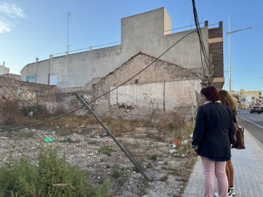 MC acusa a Arroyo de repetir promesas vacías en los barrios tras el fallido 'Cartagena 5.0'