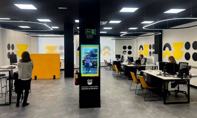 Ya son 19 las oficinas 'store' de la Agencia Tributaria en la Región de Murcia con atención en menos de 10 minutos