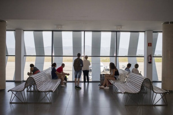 El aeropuerto de Castellón reforzará las rutas de Bruselas, Milán, Londres y Bucarest con una tercera frecuencia