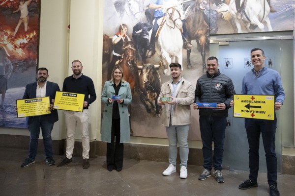 La Diputación refuerza su colaboración con las peñas de 'bous al carrer' para potenciar la seguridad 