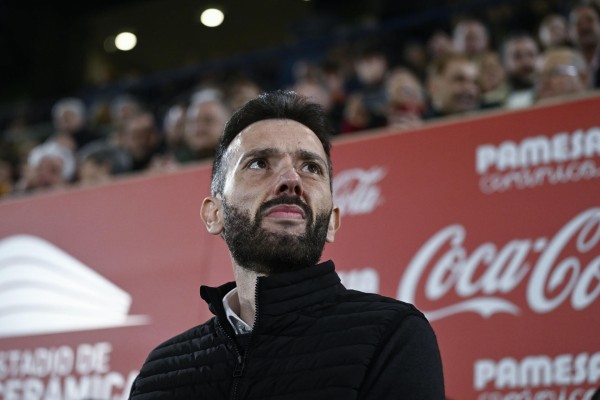 Los cimientos del Valencia CF pasan por la defensa de cinco