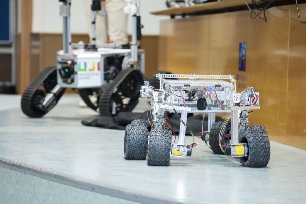 UJI Robotics Team presenta el prototip de robot per a competir en el European Rover Challenge