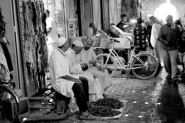 Las fotografías del cartagenero Gabriel Navarro viajan a Japón: premio para su trabajo sobre el mercado de Rissani
