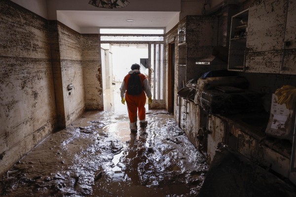  Emergencias alerta del peligro de asfixia de utilizar bombas de achique con motor en espacios cerrados