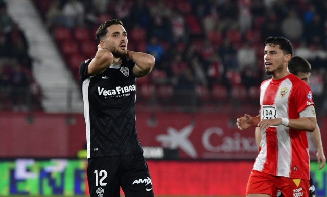 Empate amargo para el Elche