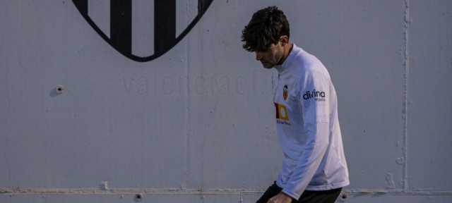 Javi Guerra no se ejercita con el grupo
