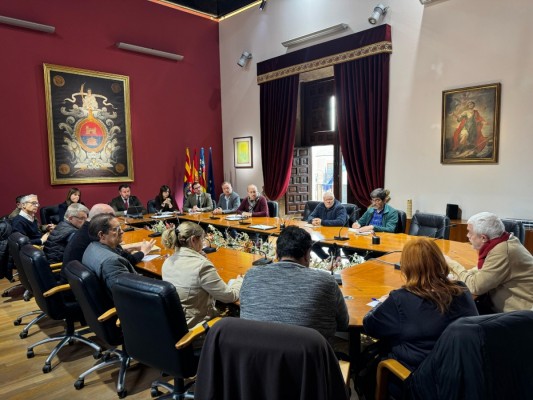 Mejora el problema del olor de Els Cremats en Elche, pero los vecinos advierten: aún hay deberes
