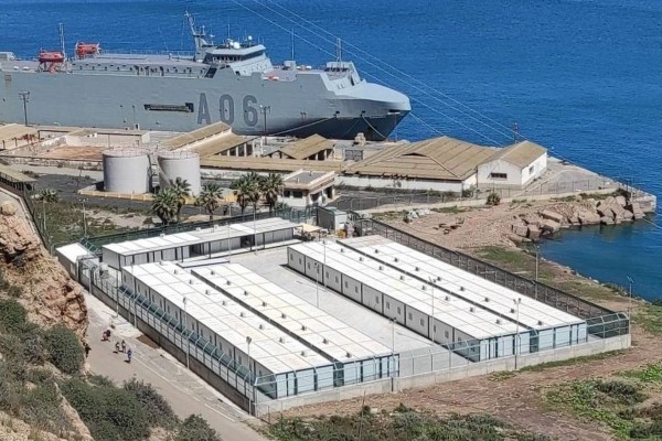 El Sindicato Unificado de Policía denuncia que la falta de efectivos por la llegada de pateras deja desatendida a Cartagena