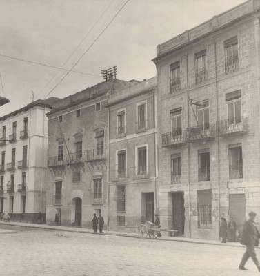 José Miguel Rubio reúne en un libro centenares de imágenes de 'La Murcia destruida': 
