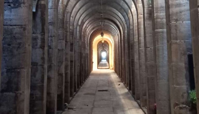Alcoy proyecta hacer accesibles las galerías del cementerio, que son Bien de Relevancia Local