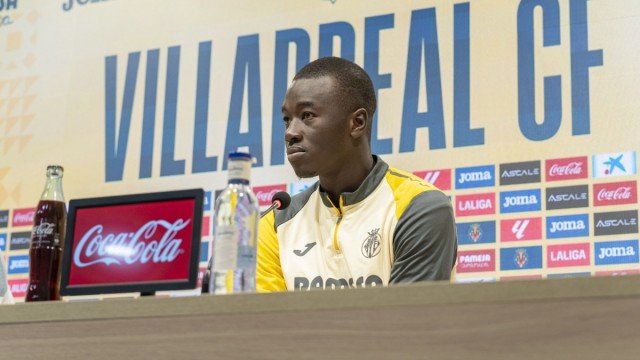 Pape Gueye regresa a los entrenamientos y Gerard y Femenía siguen fuera