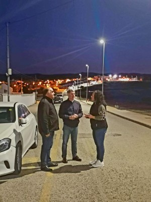 Infraestructuras dota de alumbrado varias calles de Torremendo tras años sin luz