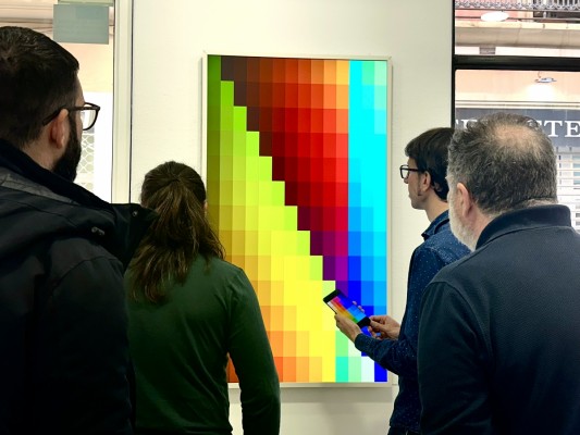 Humanos y máquinas se unen para crear una obra de arte interactiva
