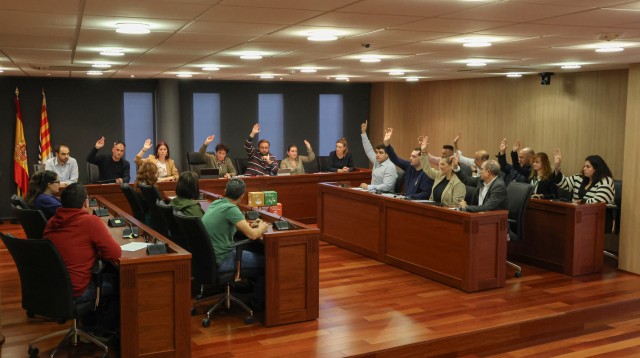 Onda aprueba la nueva tasa de residuos con bonificación del 50% para economías familiares 