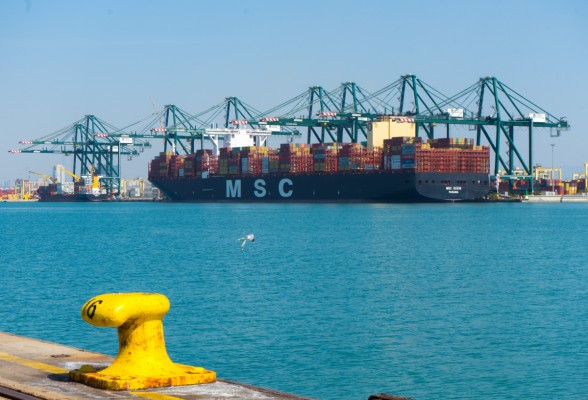 Valenciaport conecta al sector cerámico español con más de 1.000 puertos en todo el mundo