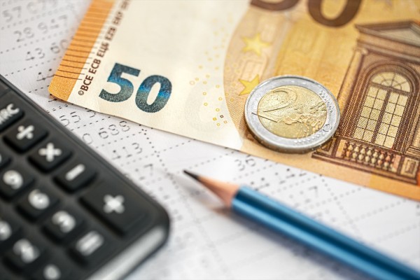 El crecimiento del PIB se ralentizó en la OCDE a un 0,3 % en el cuarto trimestre de 2024