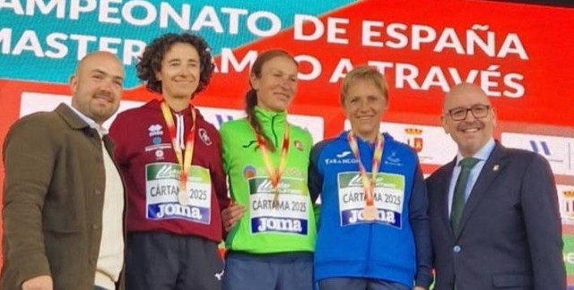  María López y María Nicolás ganan sendos oros en el Nacional máster de cross