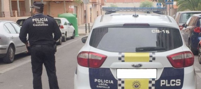 Una fuga de agua en una empresa provoca cortes de tráfico en Castelló