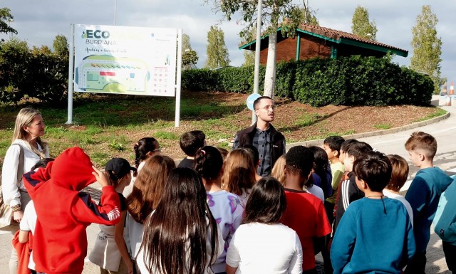 Burriana reprén les visites educatives a l'ecoparc per conscienciar els escolars sobre el reciclatge 
