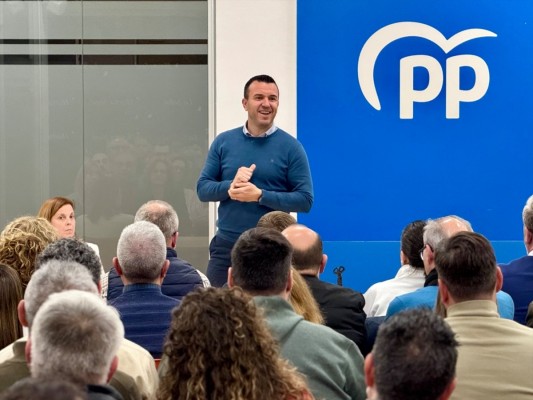 Mompó (PP) votará valenciano porque 