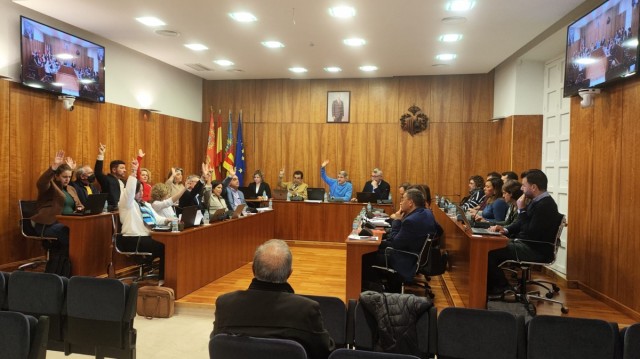 Orihuela aprueba definitivamente los presupuestos de 2025 sin el respaldo de la oposición