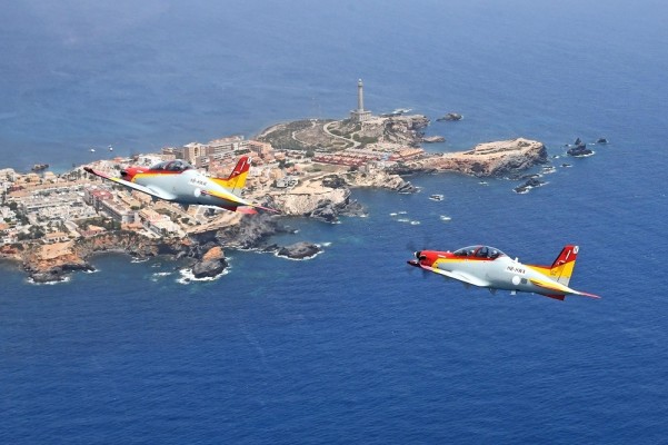 La Patrulla Águila renovará este verano sus aviones y estrenará los 'Pilatus'