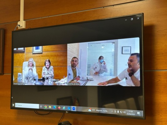 Calp traslada a los responsables del área de salud de Dénia la preocupación por la falta de facultativos