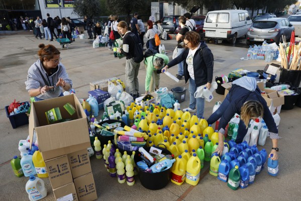 ¿Dónde puedo ir para ayudar en València?: La Rambleta, la zona 0 de los voluntarios
