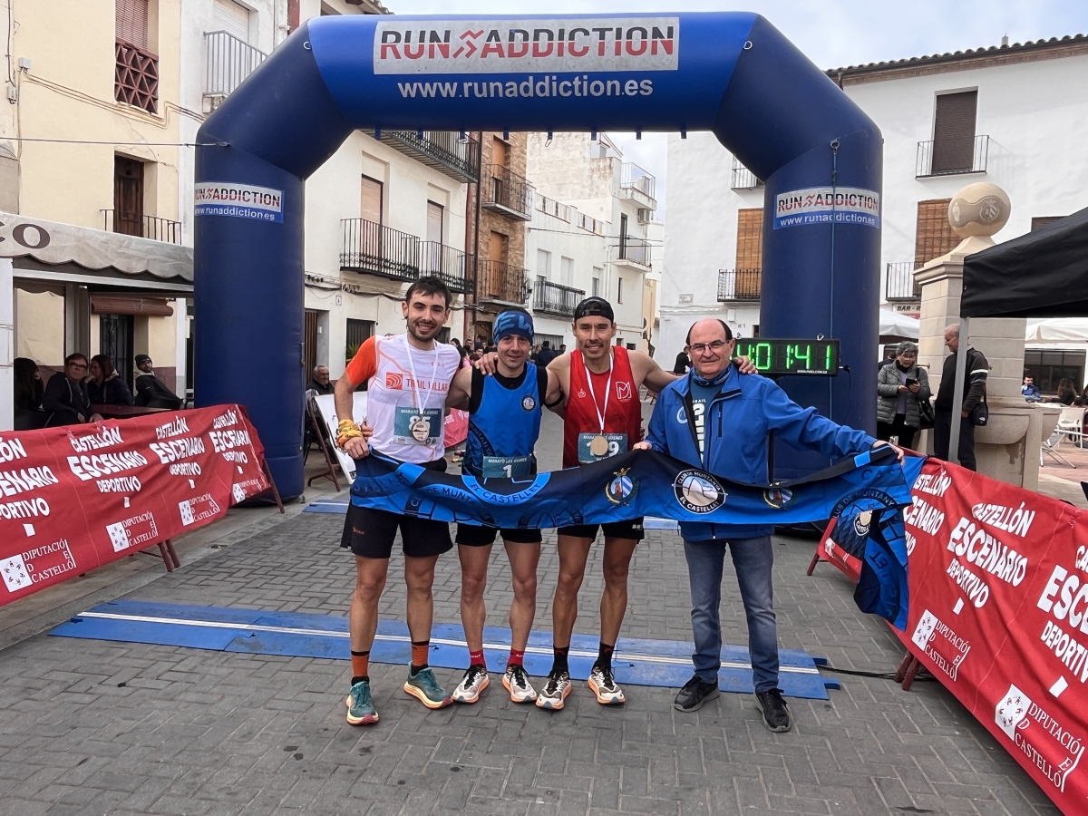 Los tres primeros clasificados en categoría masculina.