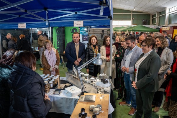 De ponencias a showcooking: Benassal muestra los secretos de la trufa negra