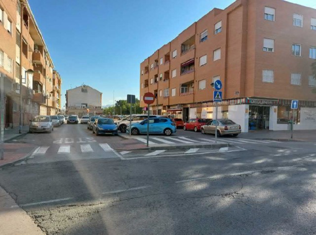 Un 'nuevo aire' para la calle Cronista Carlos Valcárcel de El Palmar: su remodelación incluye la eliminación de la medianera y nuevas aceras